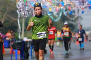 BIB: 42232
                            <button type="button" onclick="openModal(9898309)" class="btn btn-primary btn-sm float-right btn-popup" data-toggle="modal" data-target=".modal-high-quality">
                        <i class="fas fa-shopping-cart"></i> Add to Cart
                    </button>
                                            <button type="button" onclick="isThisMe(9898309, true)" class="btn btn-success btn-sm float-right btn-popup btn-isme hidden" data-toggle="tooltip" data-placement="bottom" title="นี่คือรูปของคุณใช่ไหม คลิกที่นี่เพื่อเอาเข้าอัลบั้ม">
                        <i class="fas fa-plus"></i> Add to album
                    </button>
                    <button type="button" onclick="isThisMe(9898309, false)" class="btn btn-warning btn-sm float-right btn-popup btn-isnotme hidden">
                        <i class="fas fa-ban"></i> Remove from album
                    </button>